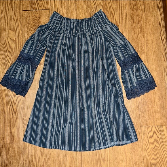 Off the Shoulder Dress - Picture 1 of 7